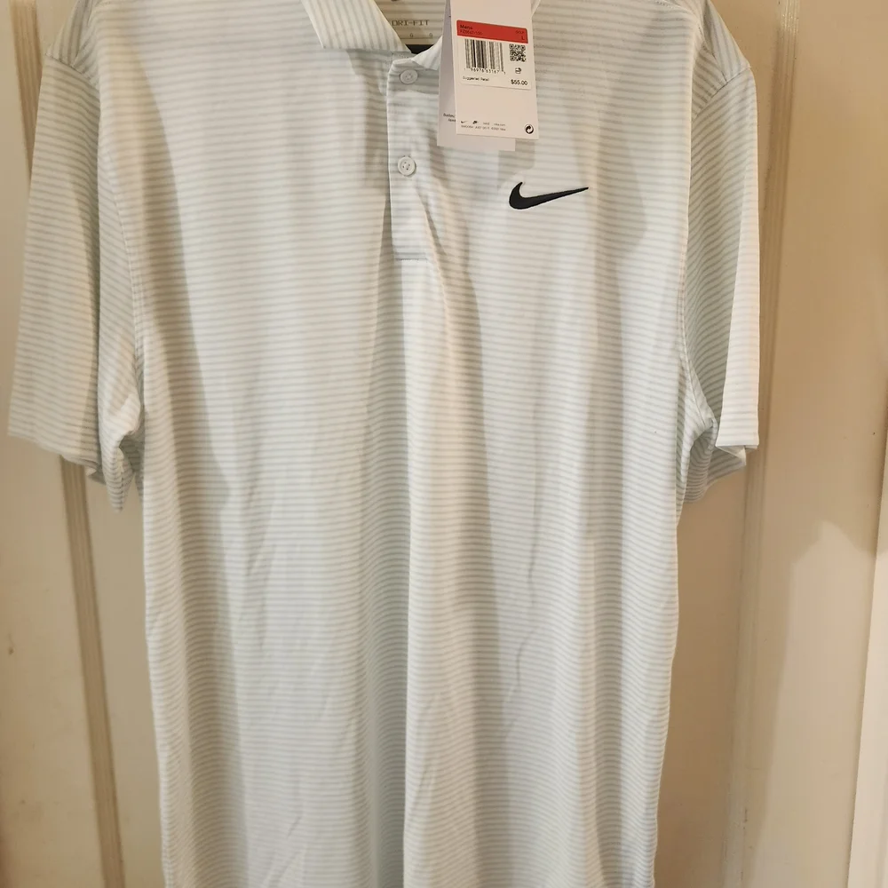 Nike Men's Polo with Subtle Stripes - Picture 4 of 4